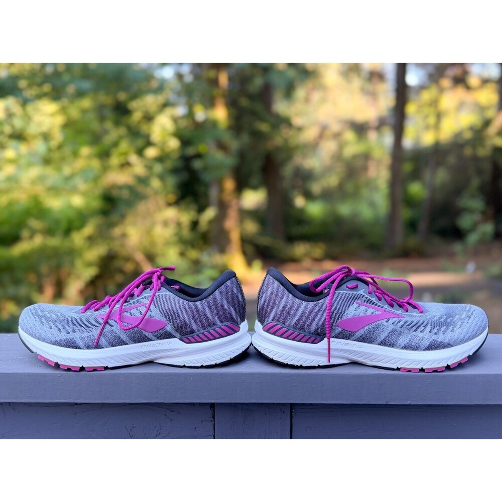 Brooks Ravenna 10 Women's Size 9 B (Medium) Running Shoes Gray